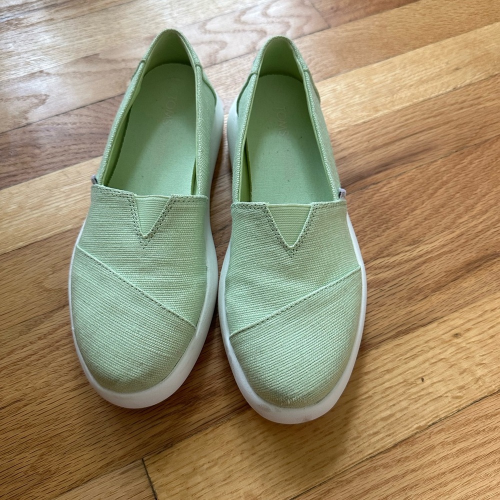 Toms. - Picture 3 of 6